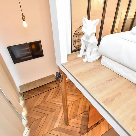 Apartment Cozy Nest Just Steps Away From The Lively Nation District *